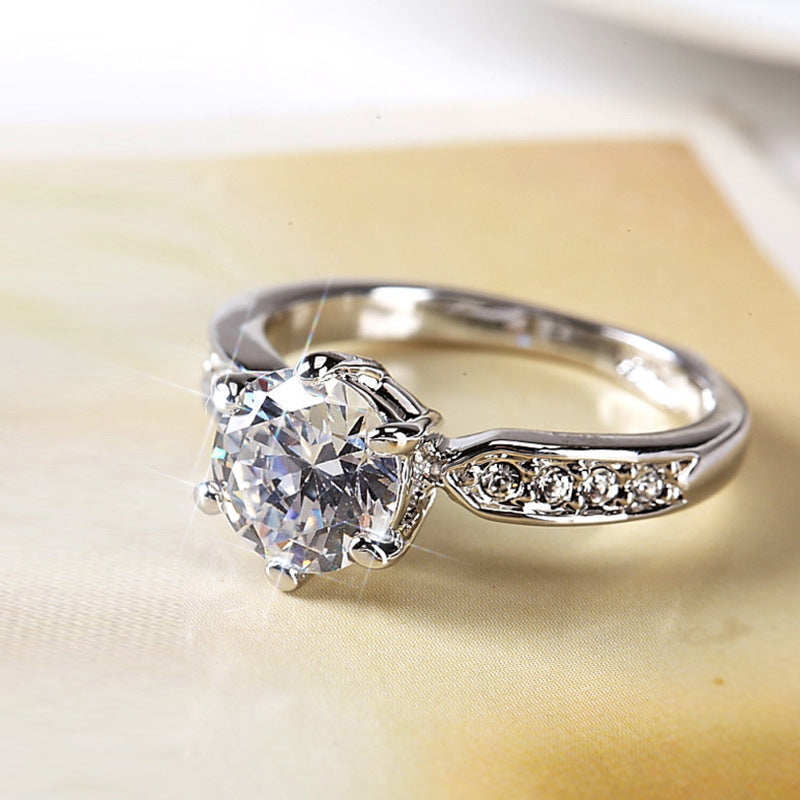 Damen Ring mit funkelndem Zirkon im schicken Design