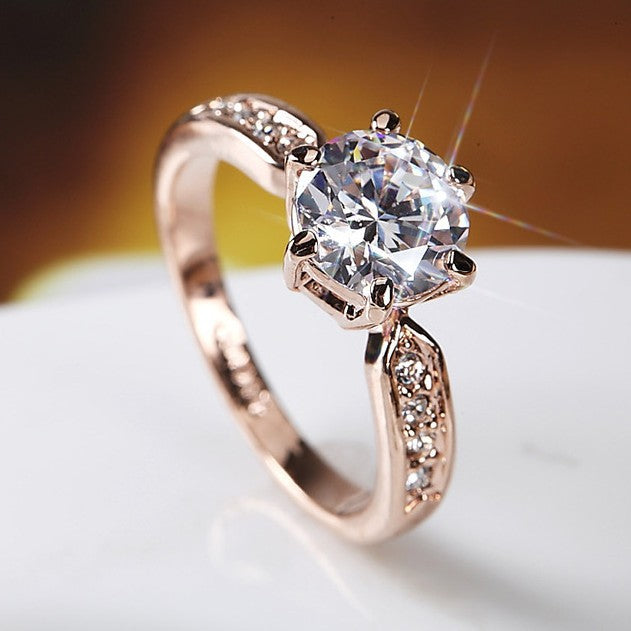 Damen Ring mit funkelndem Zirkon im schicken Design