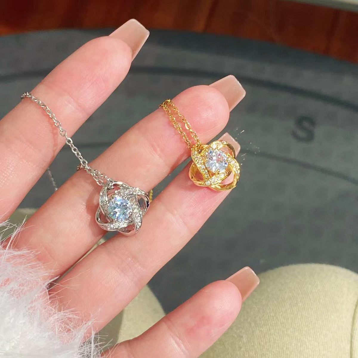 Elegante Zirkon-Halskette mit Herz-Anhänger – Verstellbarer Damenschmuck