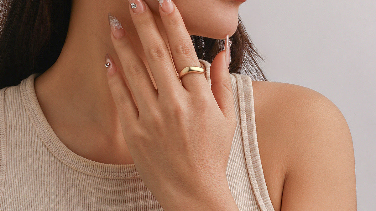 Elegante Damenringe in Gold & Silber – Moderne Designs